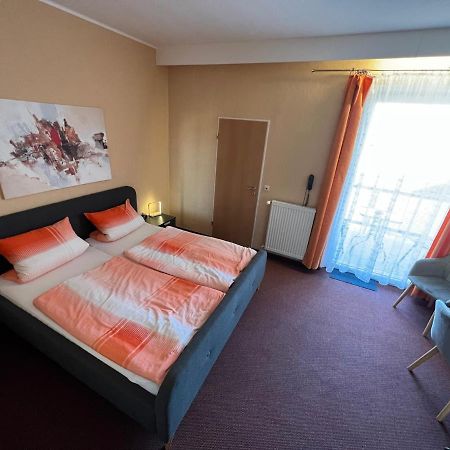 Hotelpension Am Thermalbad Bad Nenndorf Esterno foto