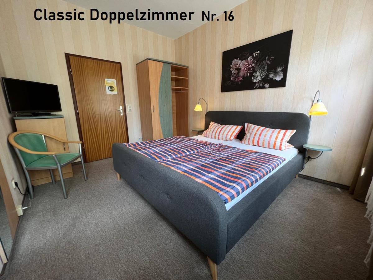 Hotelpension Am Thermalbad Bad Nenndorf Esterno foto