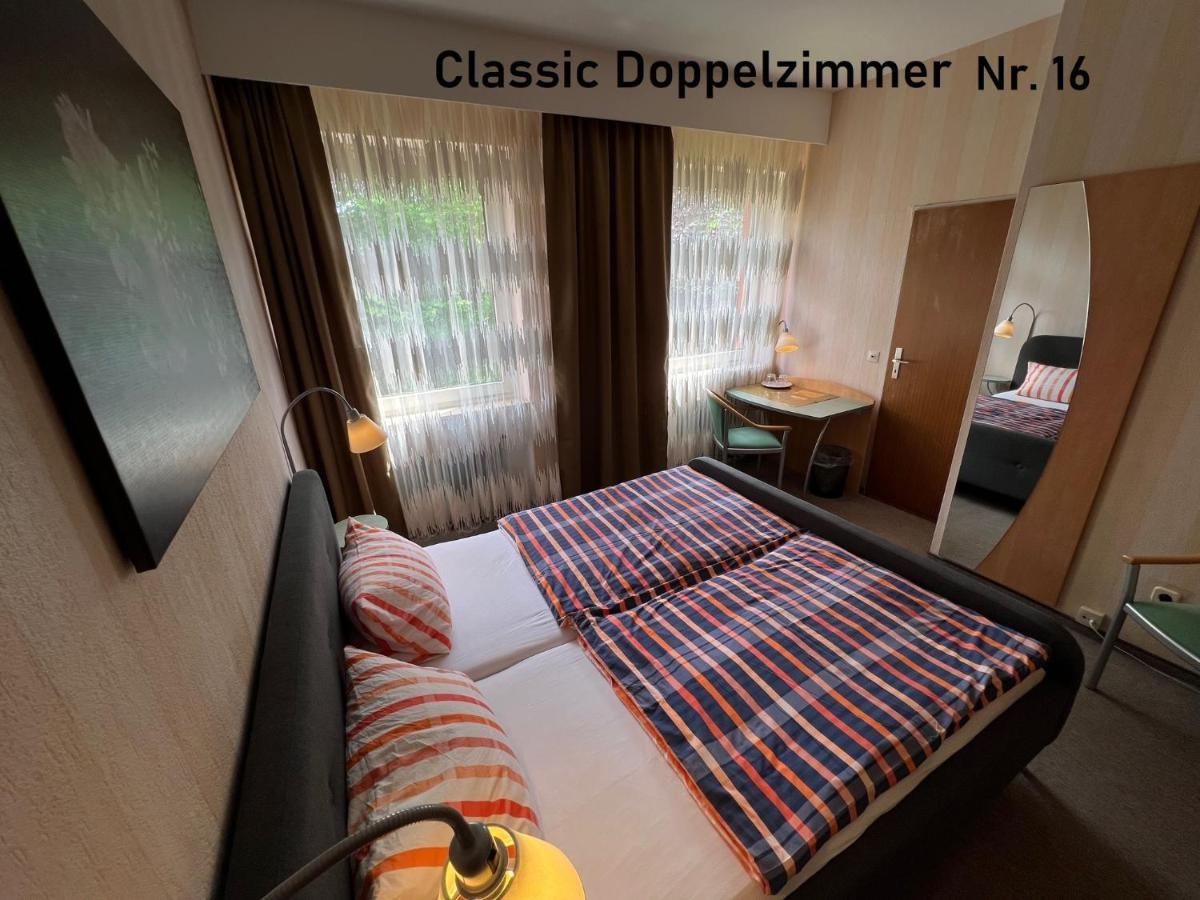 Hotelpension Am Thermalbad Bad Nenndorf Esterno foto